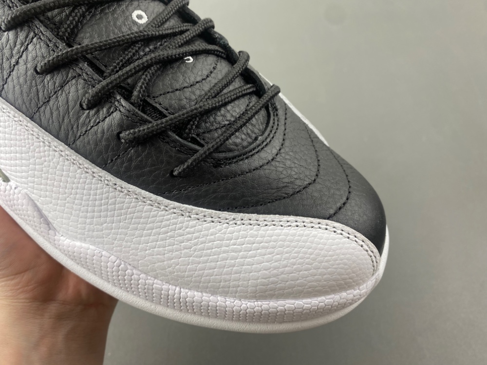 Air Jordan 12 Playoffs  CT8013-006
