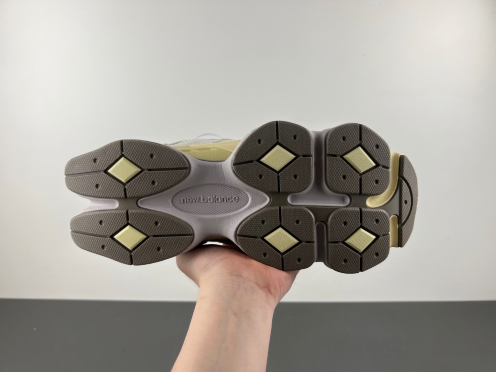 New Balance U9060EEP