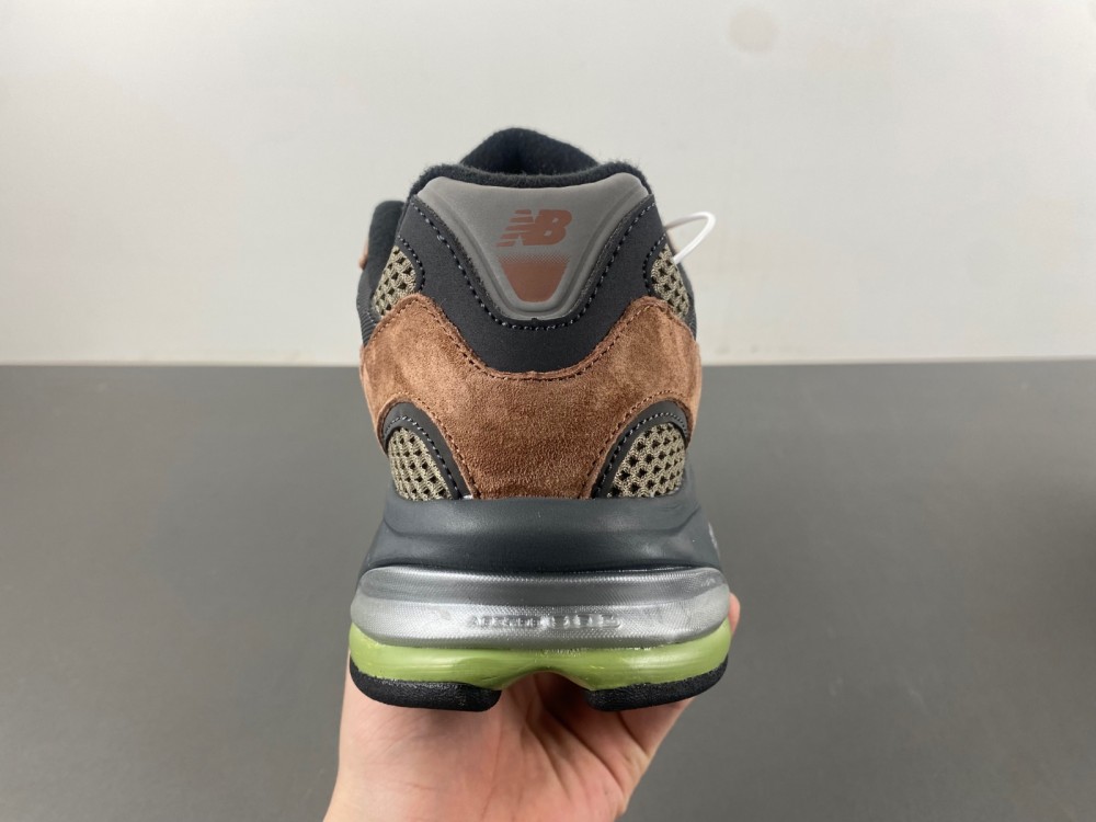 new balance NB M2010BRN