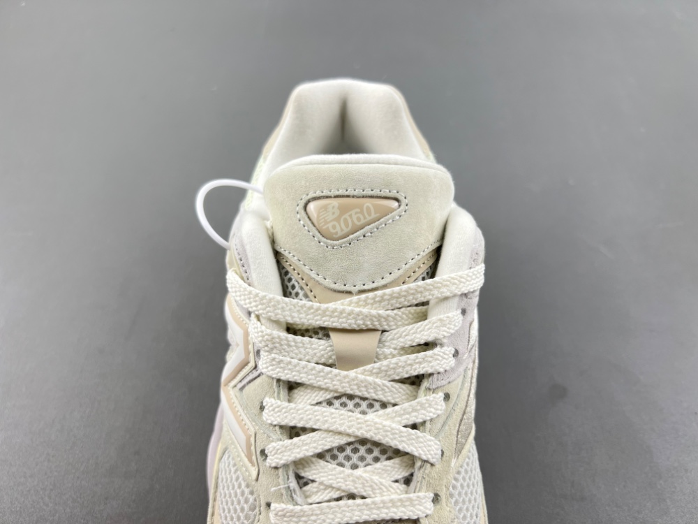 New Balance U9060EEP