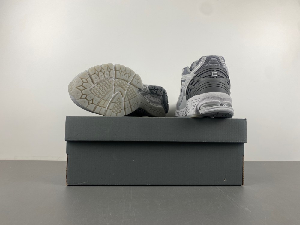 New Balance 1906 U1906RNY