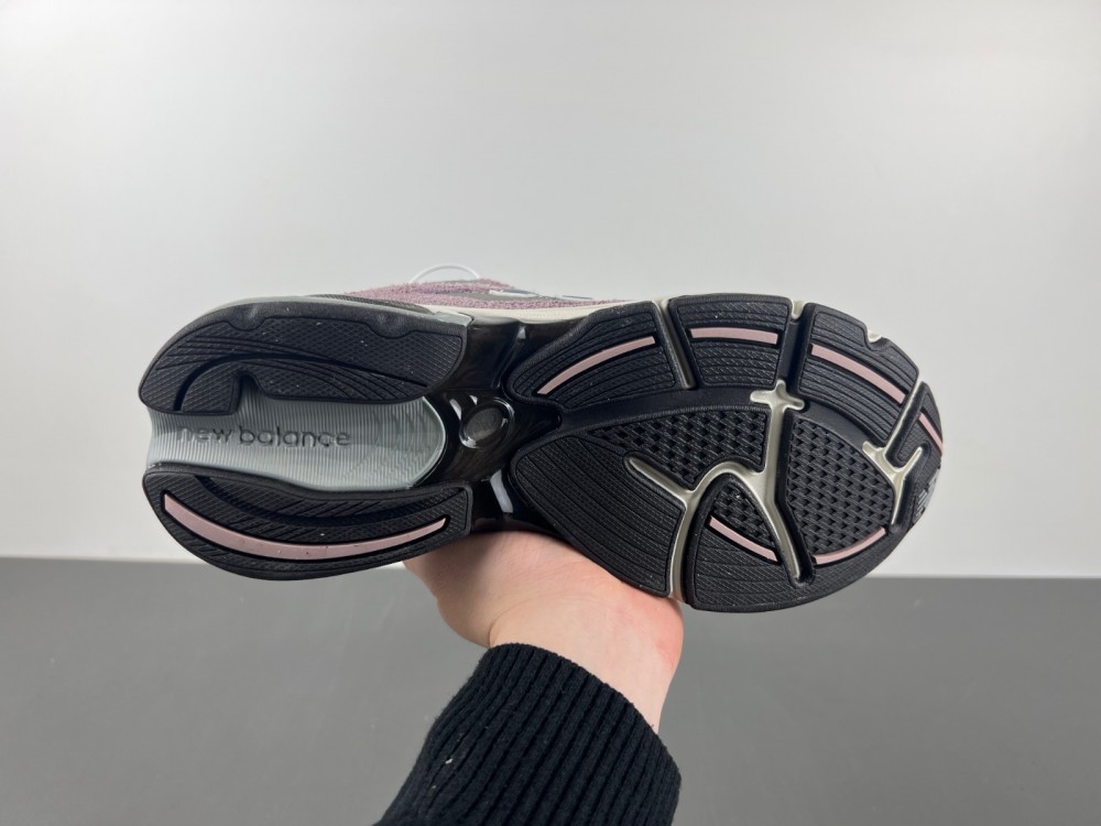 new balance NB M2010RN