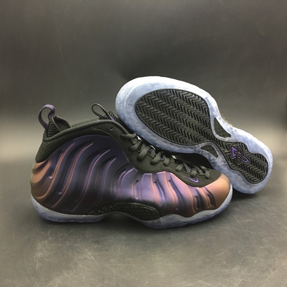 Nike Air Foamposite One “Hologram”314996-900