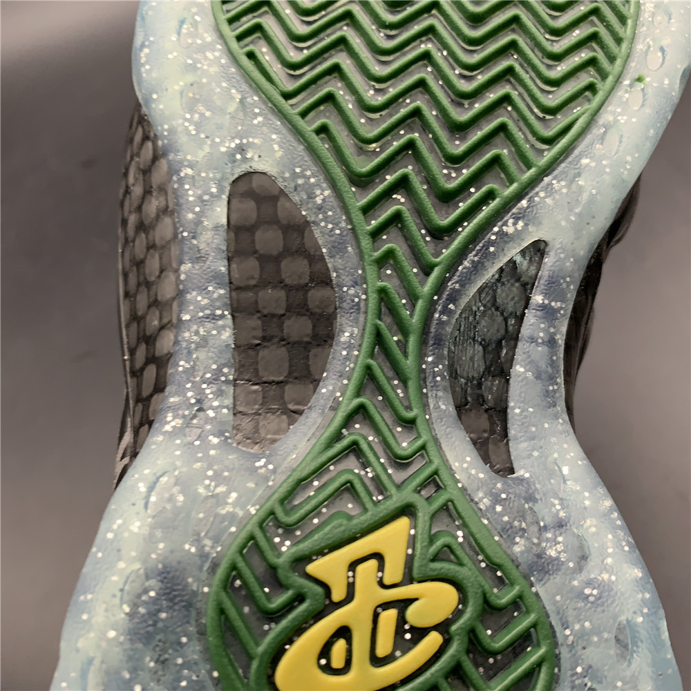 Nike Air Foamposite 652110-001