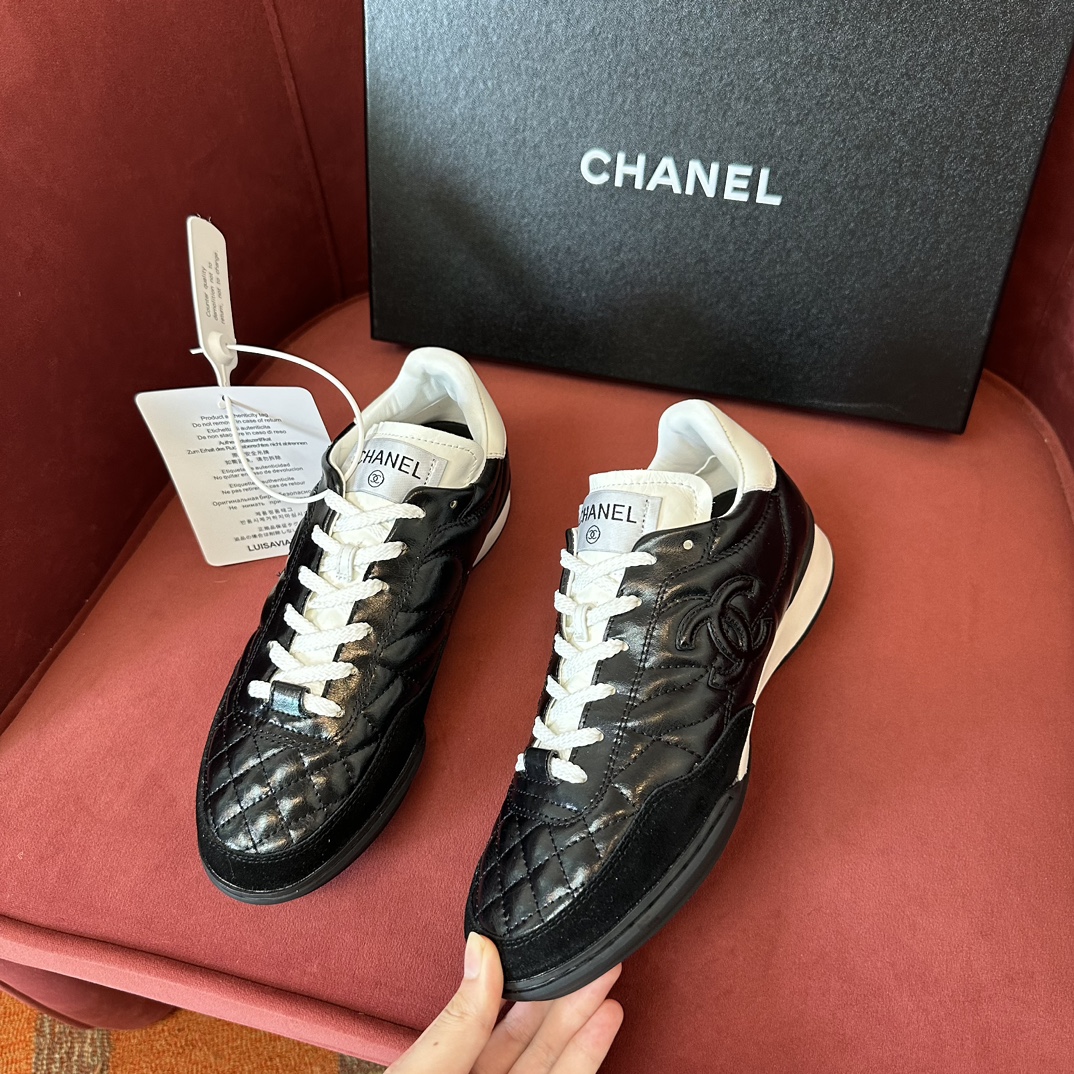 Chanel Trainer