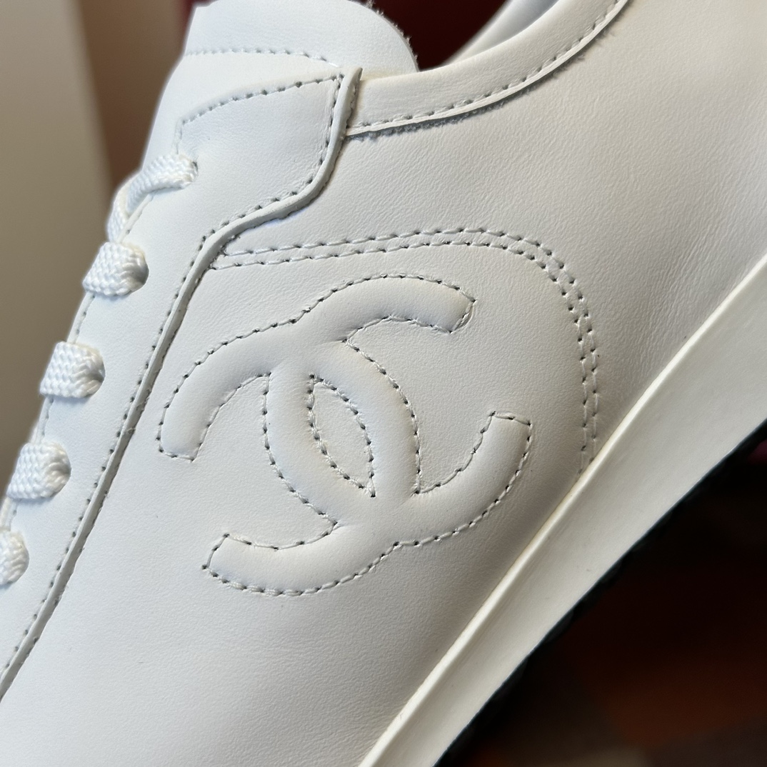 Chanel Trainer