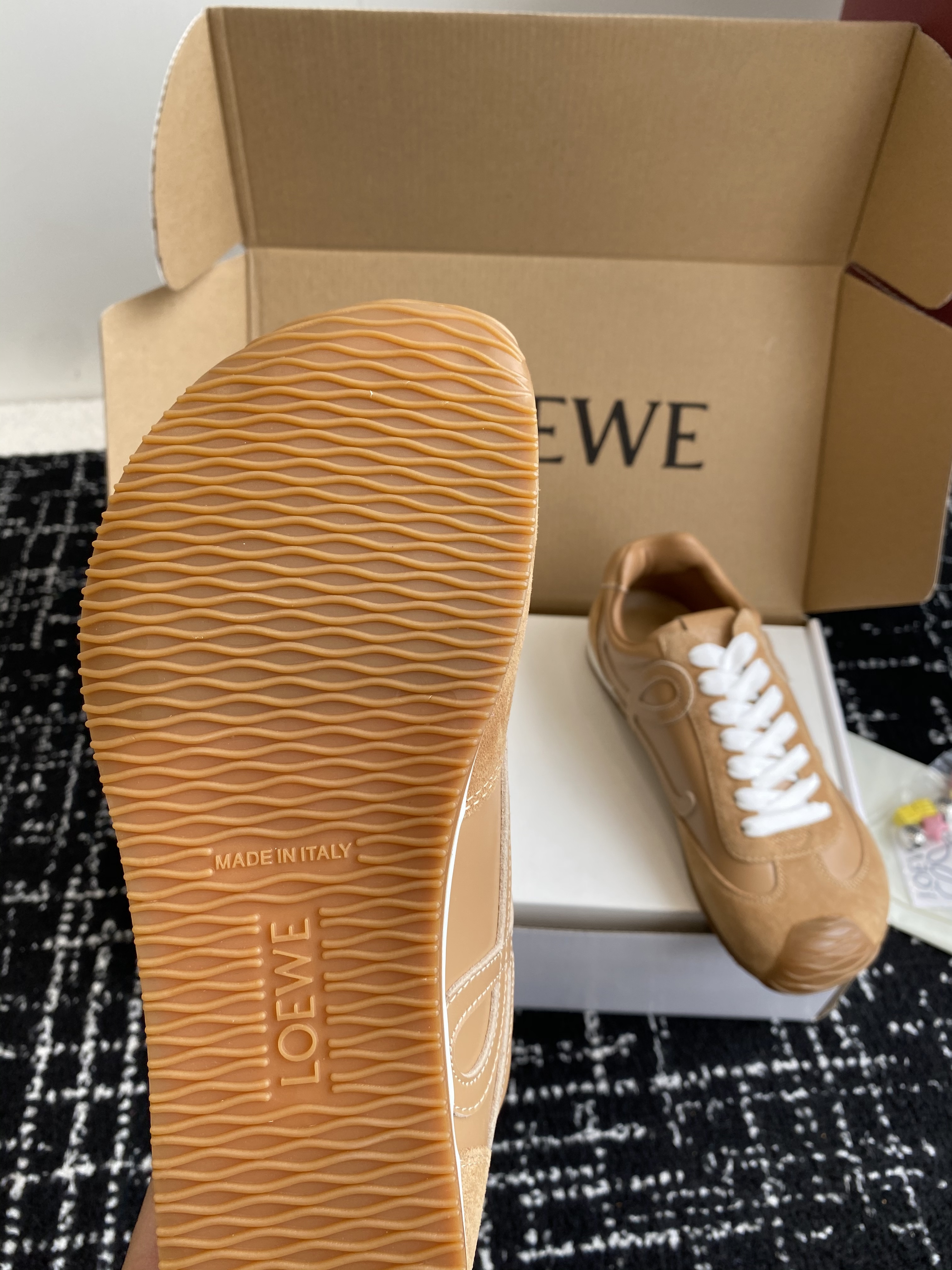Loewe Sneakers