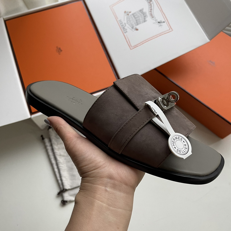 Gabriel sandal
