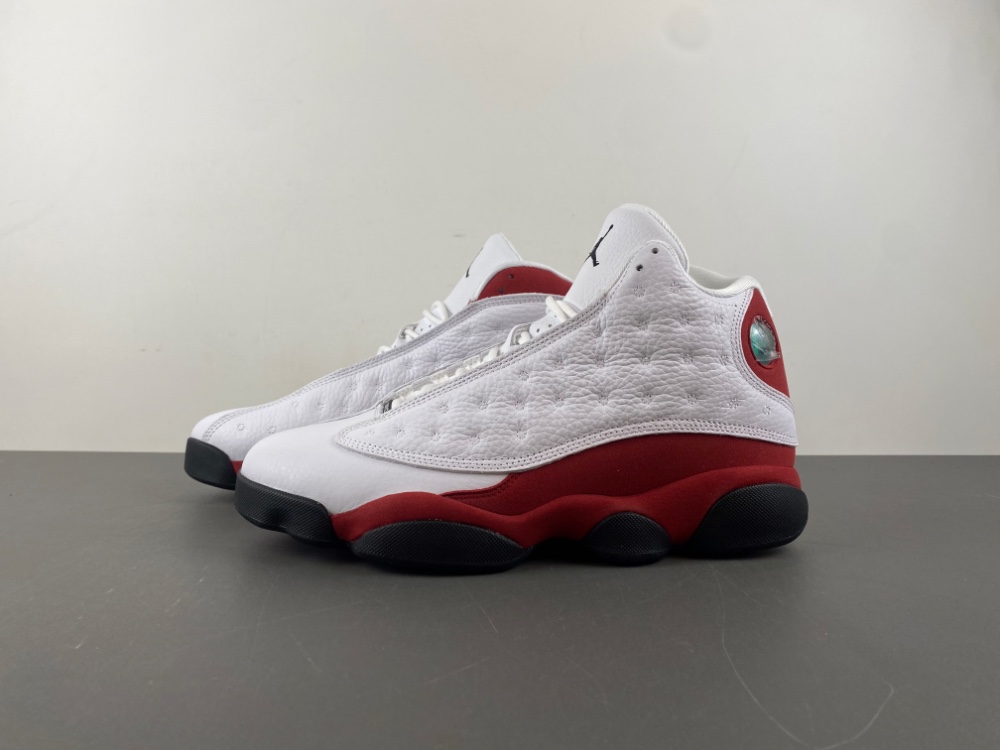 Nike Air Jordan 13 Retro“Chicago”