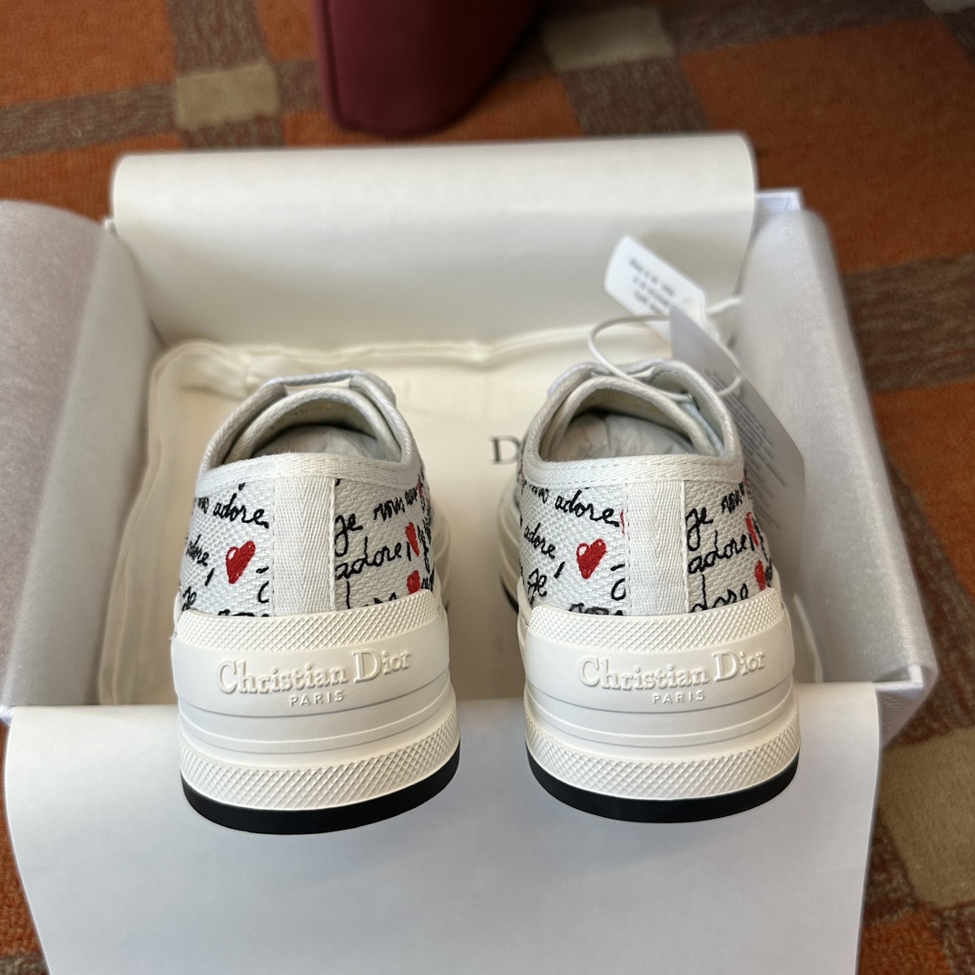 DIOR SNEAKER