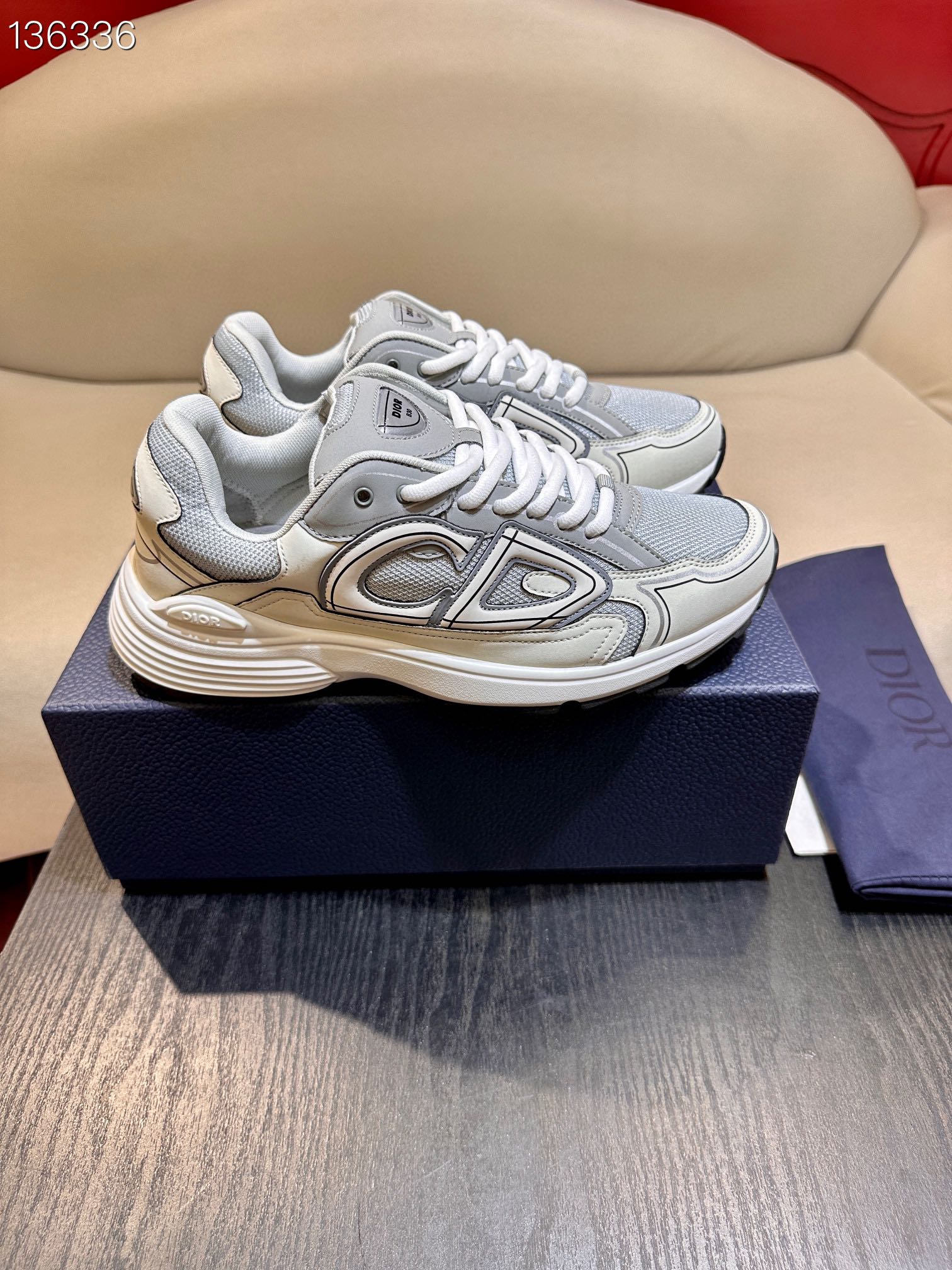 DIOR B30 SNEAKER