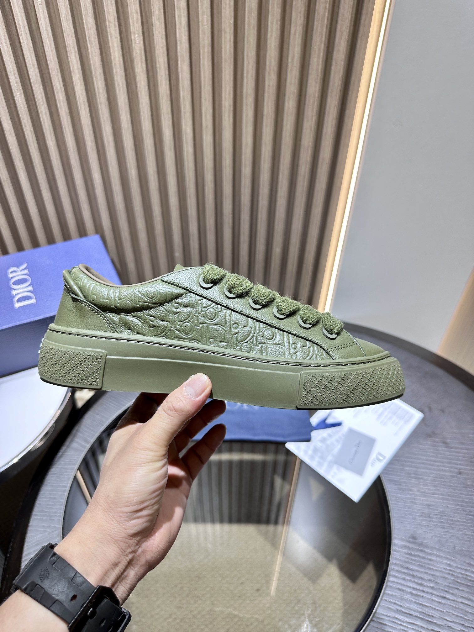 DIOR B33 SNEAKER