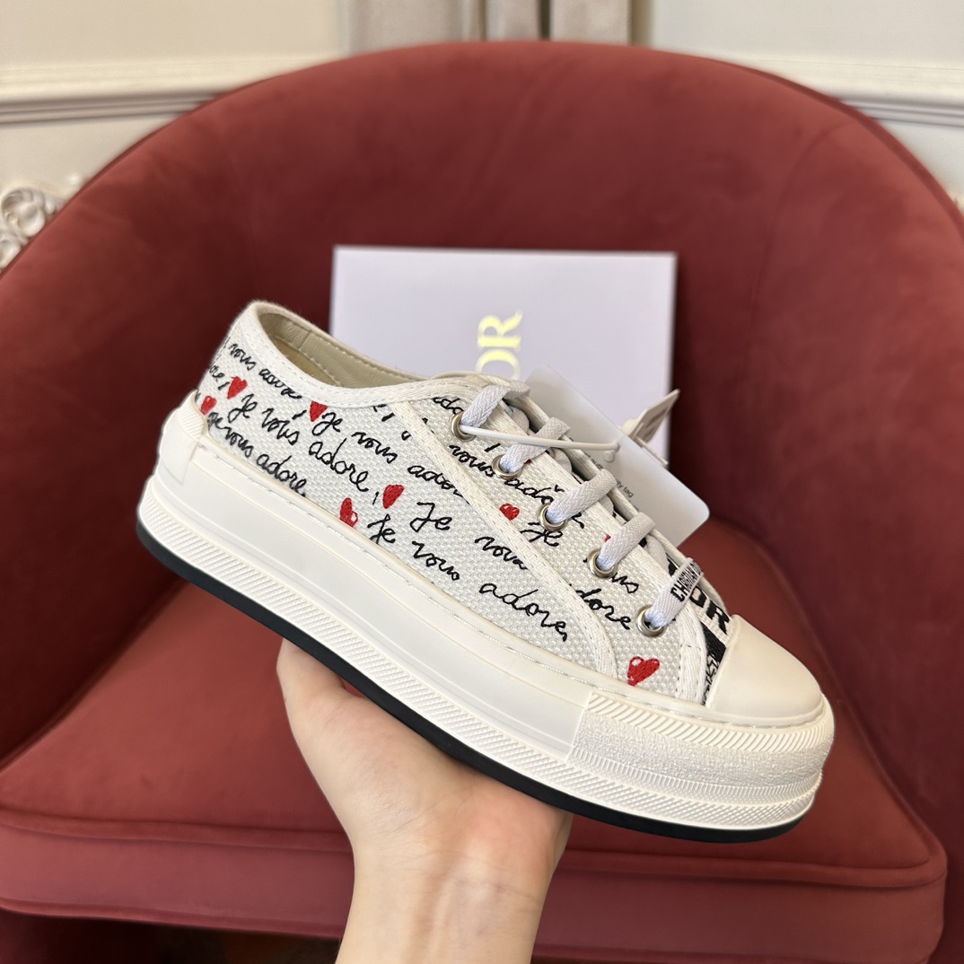 DIOR SNEAKER