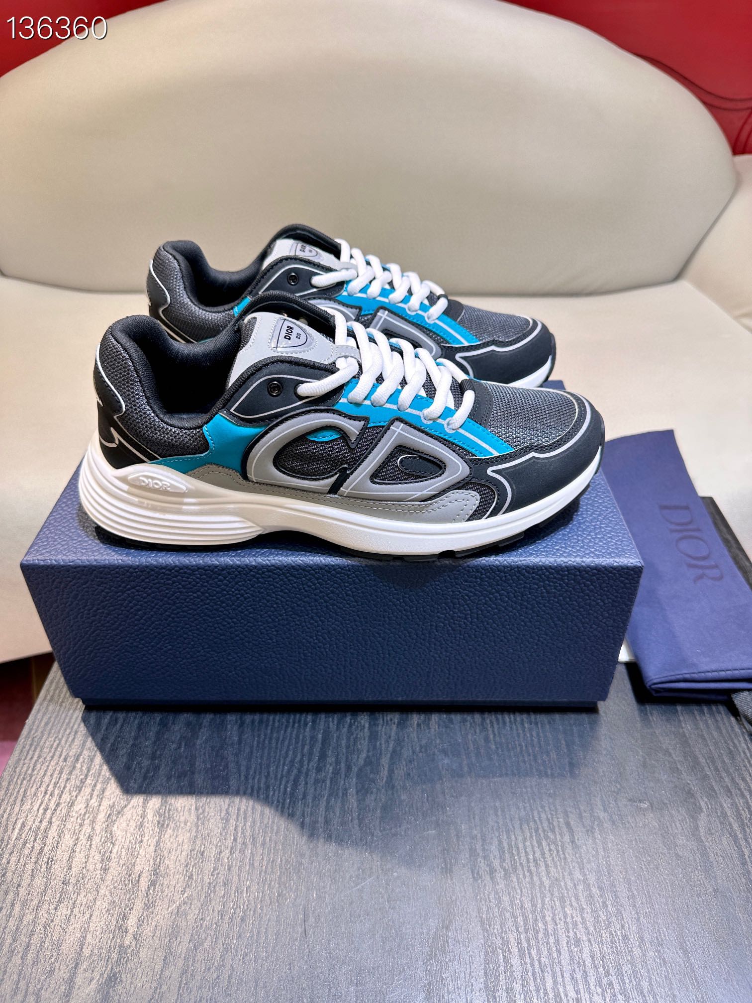 DIOR B30 SNEAKER