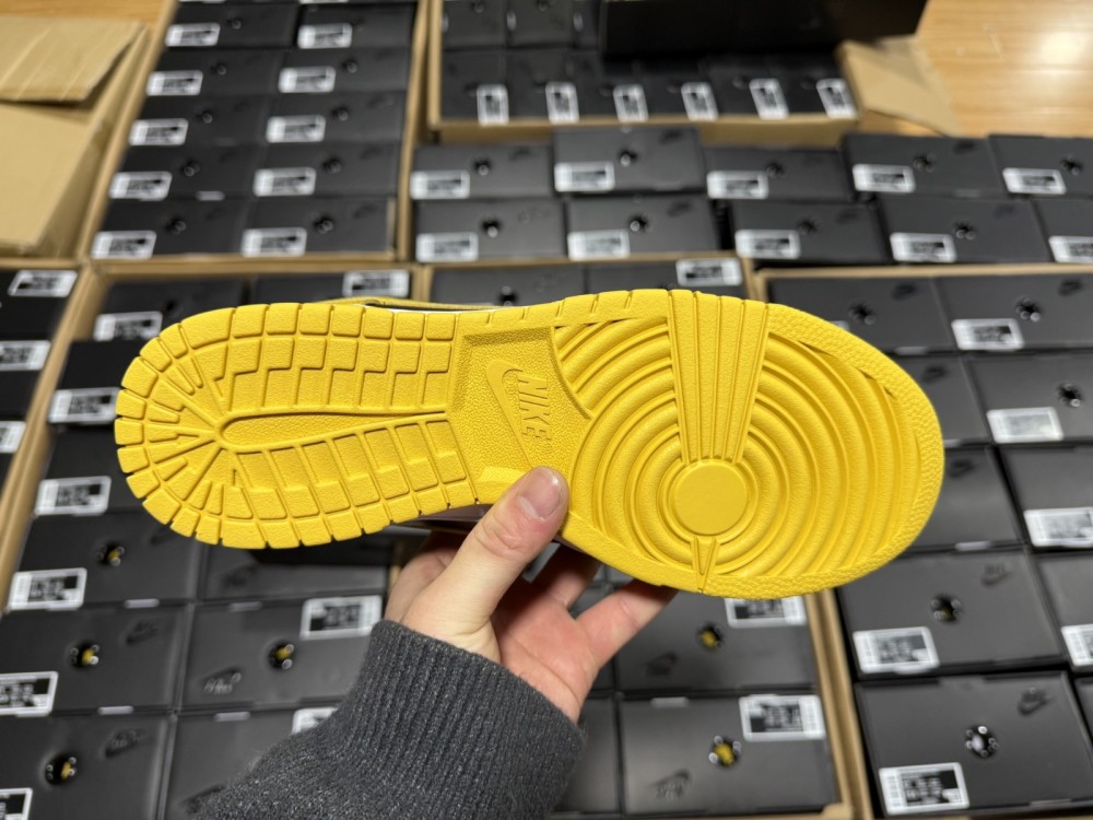 Nike Dunk High “Wu-Tang Clan”HJ4320-001