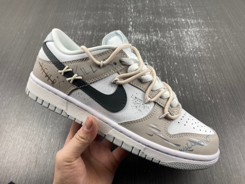 Nike Dunk Low DV0831-102