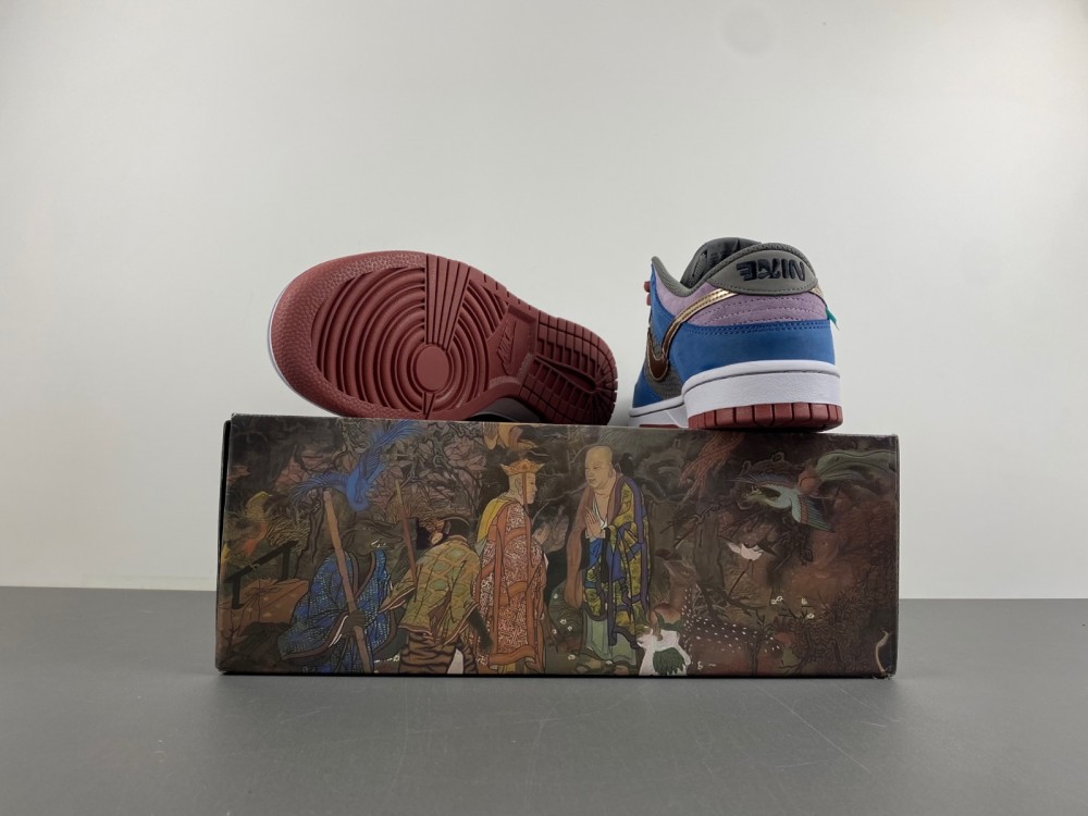 DUNK LOW SB DV2433-109