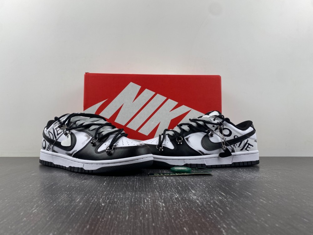 Nike SB Dunk Low DD1391-100