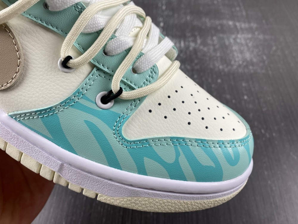 Nike Dunk  DJ6188-100