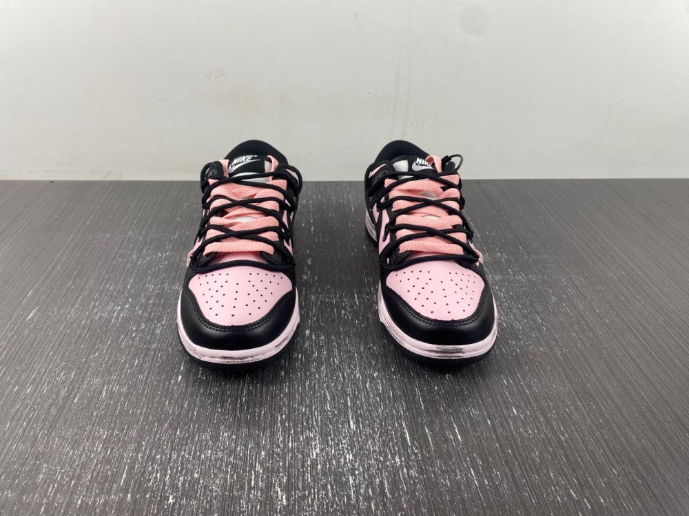 Nike SB Dunk Low CW1590-100