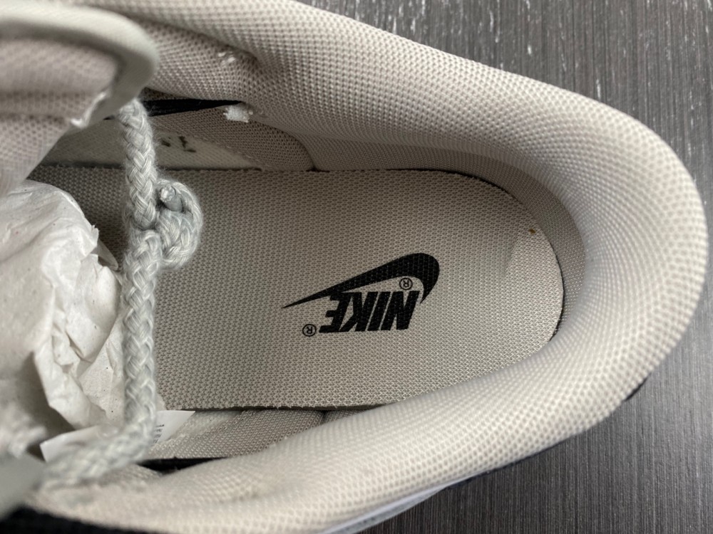 Nike SB Dunk Low FD0661-100