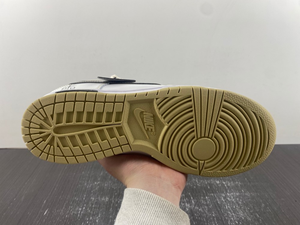 Nike Dunk Low DV0833-100