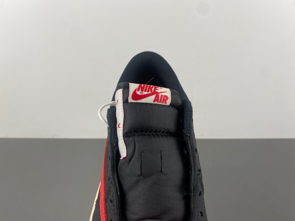 Travis Scott x Air Jordan 1 Low DM7866-061