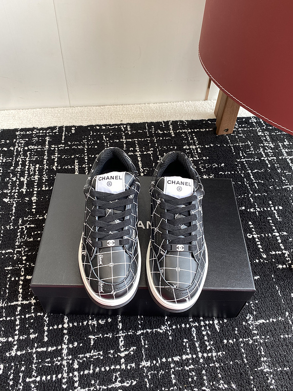 Chanel Sneaker