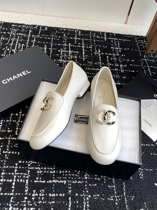 Chanel Leather CC Logo Loafers