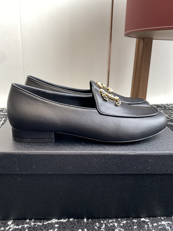 Chanel Leather CC Logo Loafers