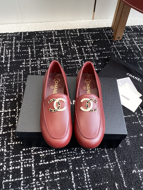 Chanel Leather CC Logo Loafers