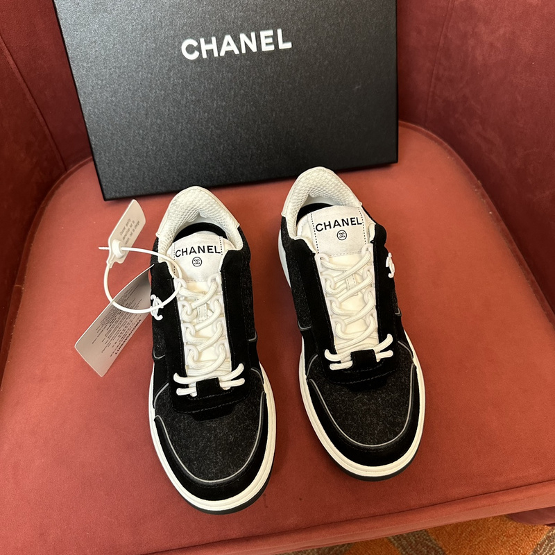 Chanel Sneaker