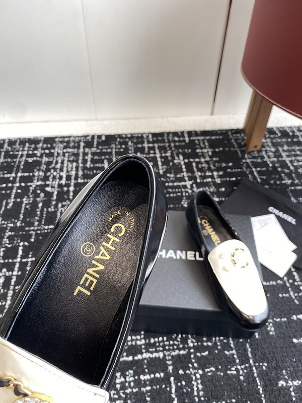 Chanel Leather CC Logo Loafers