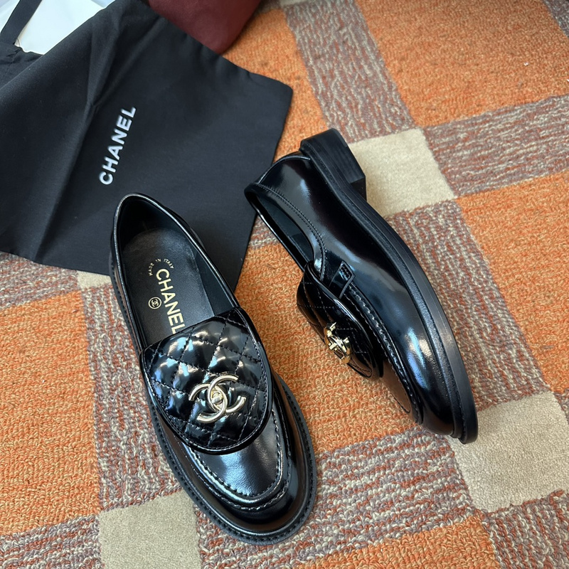 Chanel Leather CC Logo Loafers