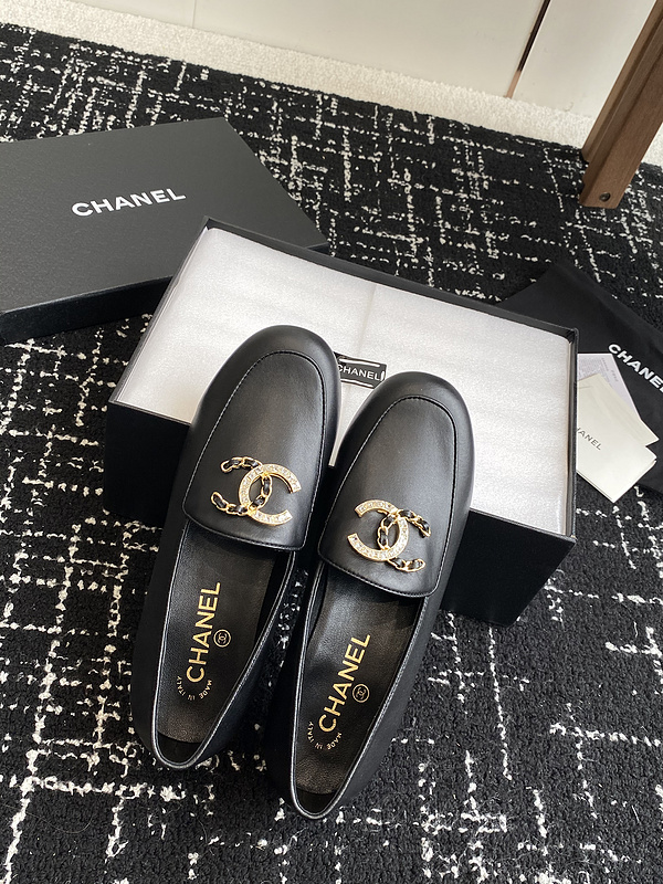 Chanel Leather CC Logo Loafers