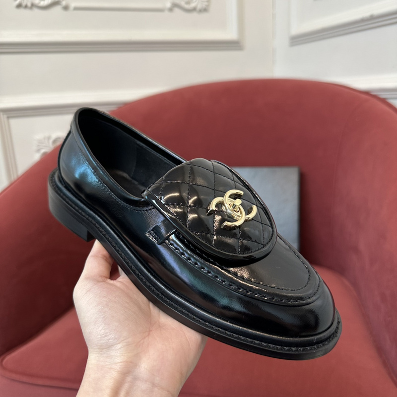 Chanel Leather CC Logo Loafers