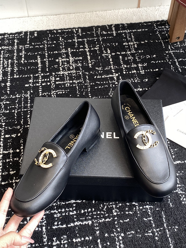 Chanel Leather CC Logo Loafers