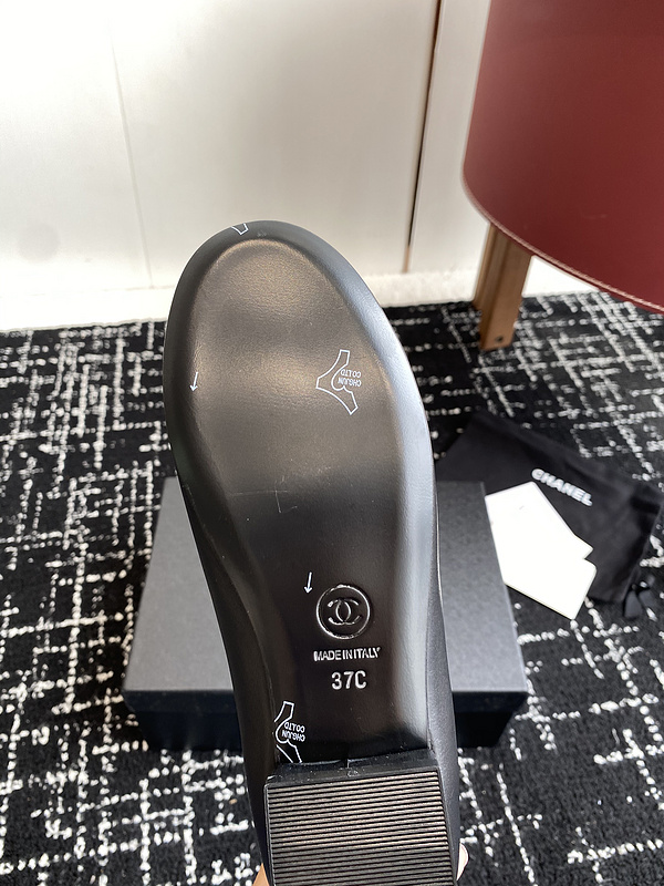 Chanel Leather CC Logo Loafers