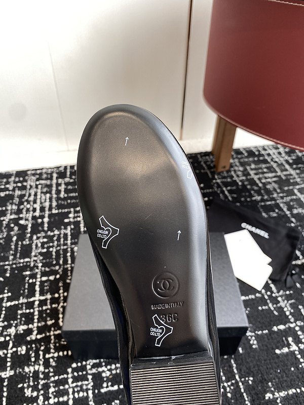 Chanel Leather CC Logo Loafers