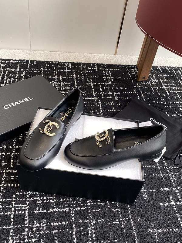 Chanel Leather CC Logo Loafers