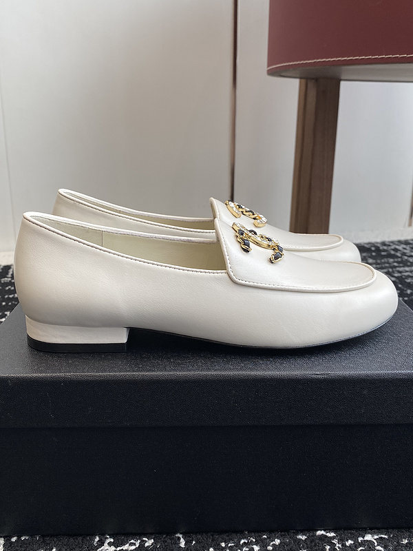 Chanel Leather CC Logo Loafers