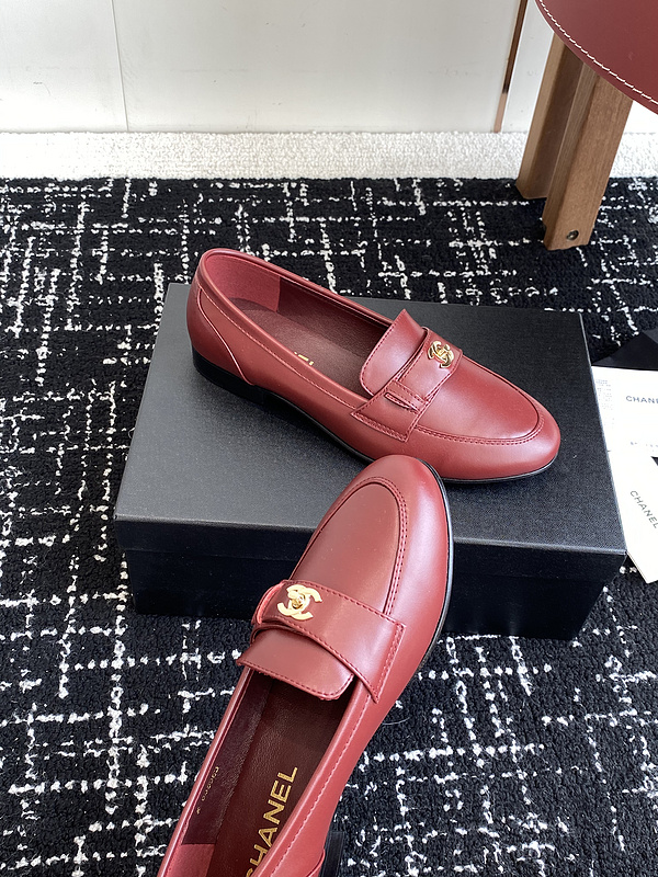 Chanel Leather CC Logo Loafers