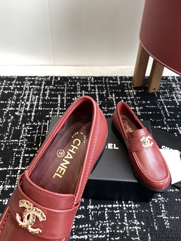Chanel Leather CC Logo Loafers
