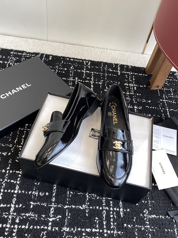 Chanel Leather CC Logo Loafers