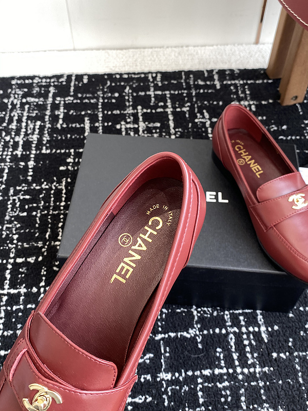 Chanel Leather CC Logo Loafers