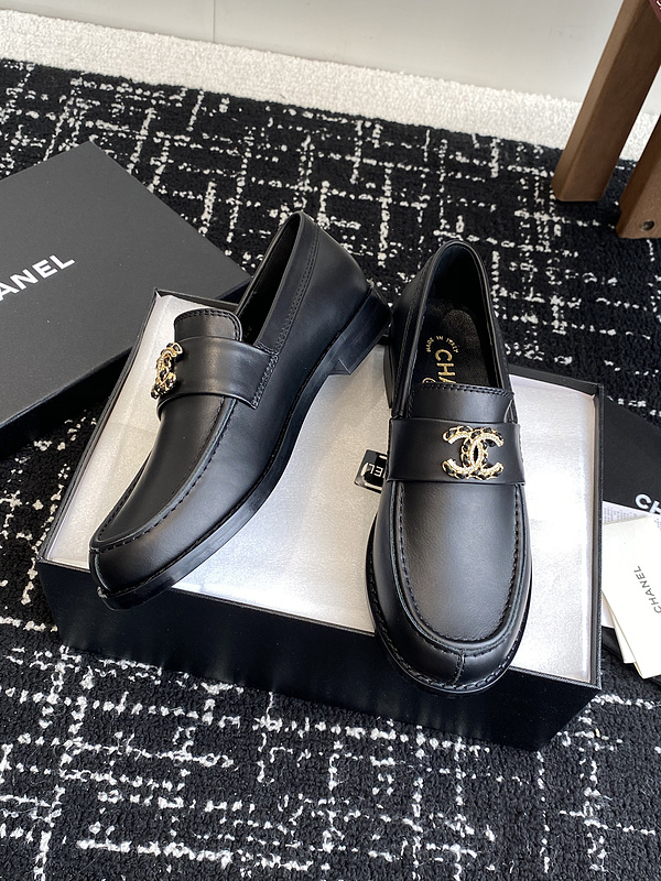 Chanel Leather CC Logo Loafers