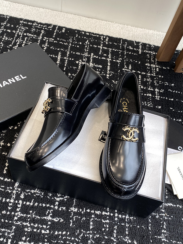 Chanel Leather CC Logo Loafers