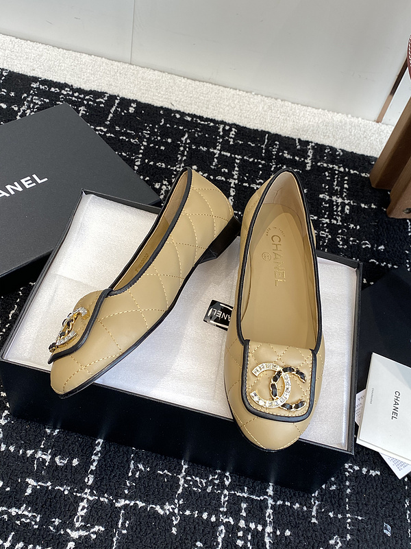 Chanel Leather CC Logo Loafers