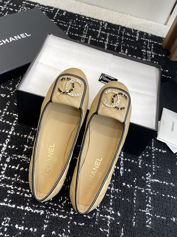 Chanel Leather CC Logo Loafers