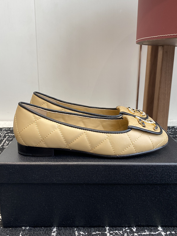 Chanel Leather CC Logo Loafers